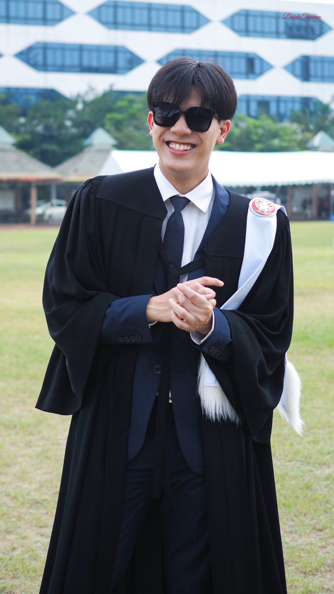BesideTonnam's tweet photo. เจ้าคนน่ารักตัวเท่าโลก 🥰
@tonnaaam 
#tonnaaam
#TonnamGraduated https://t.co/vNkErbDveA