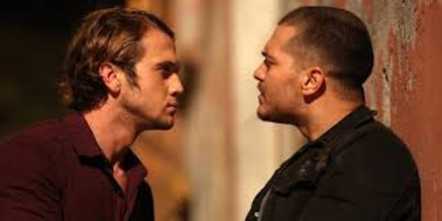 abbalcilar's tweet photo. Çukur 4.sezon 30.bölüm 31 Mayıs'da Çağatay Ulusoy (Kulkan Erdenet) ve Çetin Tekindor (Amca Cumali Koçovalı) katılımları ile süper bir final yapıyormuş! "İçerde" kadosu Çukur'da toplandı. @cukurdizi @Aras_B_iynemli @cagatayulusoyy @RizaKocaoglu #icerde https://t.co/gVDZtESKFb