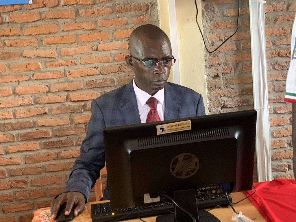 Le Bureau du #CDFSU (Président, Vice-Président et Secrétaire) était à @makambaProvince pour prendre part au lancement du Télécentre Communautaire Polyvalent installé par le @mincotim. Il sera géré par <a href="/ajapafricaine1/">AJAPAFRICAINE</a> sous la coordination de l’Administration locale.
#Burundi