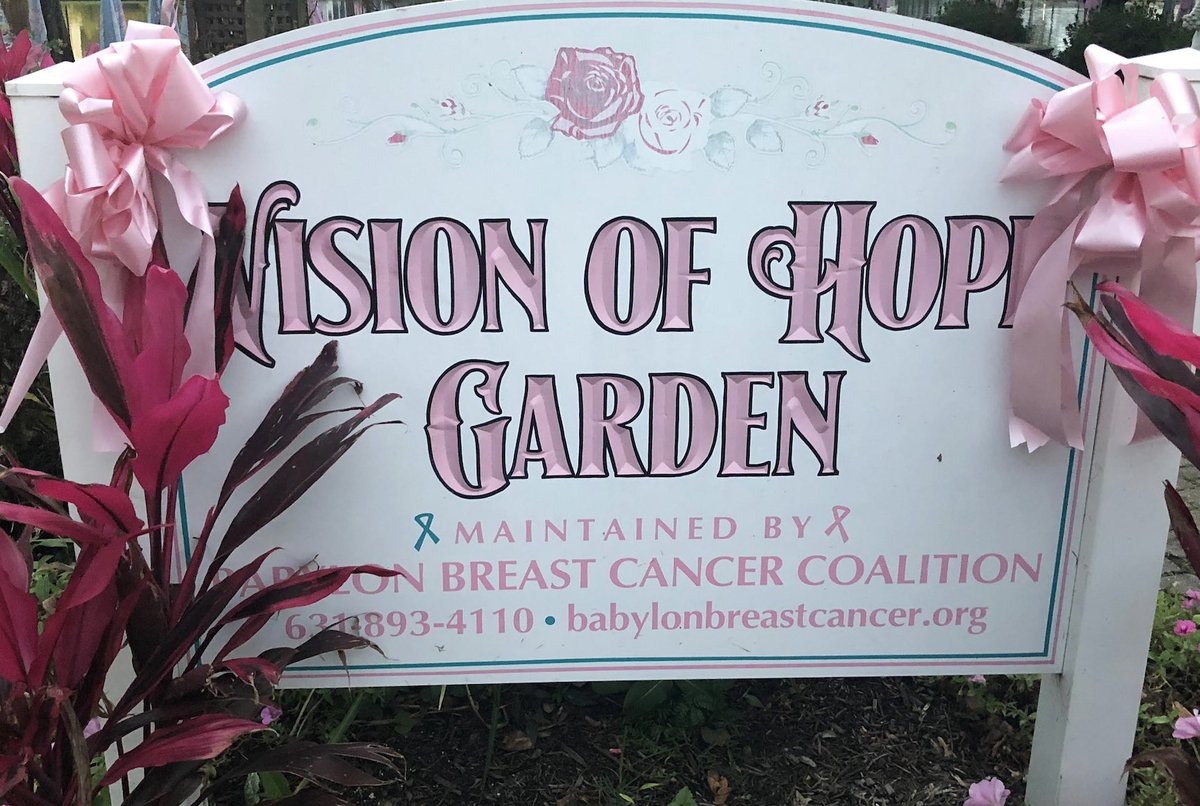 The West Babylon Varsity Cheerleaders recently ran a very successful fundraiser in support of breast cancer. Via <a href="/TU4Community/">Team Up 4 Community</a>. More bit.ly/3oDzFIO