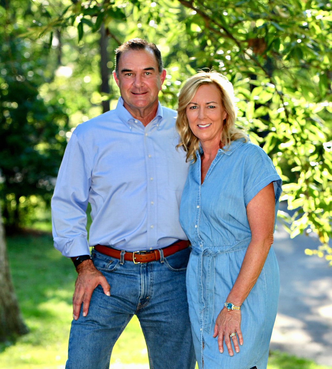 MikeLKehoe's tweet photo. Blessed to be with @ClaudiaLKehoe for 31 years. For our anniversary, I figured I would take her to Dexter, Van Buren, West Plains, Mountian Grove &amp; Kimberling City w/@mikeparson &amp; @TeresaParson2 for the #MikeWorks Bus tour #HoplessRomantic. https://t.co/7gM7mxWlbt