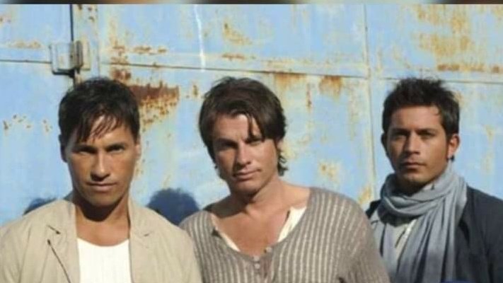 ApartFanpage's tweet photo. #WorldsApart #90sboyband #MyFaveBand #AwesomeMusic #NiceMemories #CoolPeople #WorldsApartBand @iamSteveHart @iamNathanMoore @calcooperwa #SteveHart #NathanMoore #CalCooper #GreatSingers #AlwaysInMyHeart #PopBand #LovelyGuys #British #Britain🇬🇧 #WorldsApartFan #WorldsApartFanPage https://t.co/WeXc0wn08N
