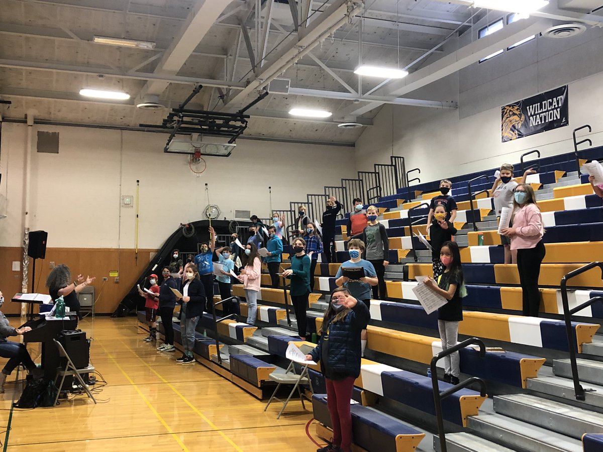 wdavern's tweet photo. So excited to welcome the “Gold” cohort to Festival Wednesday! So satisfying to hear our middle school students making music together! https://t.co/cu5wrYNXsb