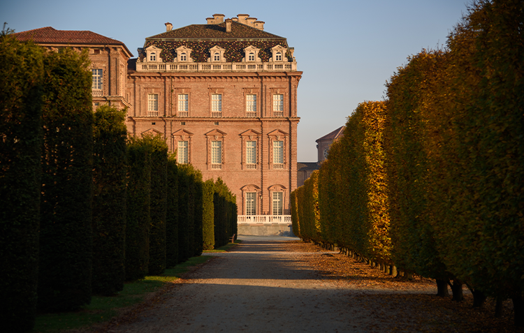 LaVenariaReale's tweet photo. Siamo aperti! 💛
Da martedì a venerdì: 10 - 17
Sabato, domenica e festivi: 10 - 19
Prenota la tua visita alla Reggia: scopri le tipologie di biglietto disponibili e consulta le istruzioni per una visita sicura qui 👉 https://t.co/e2JrvYIv5g https://t.co/AILhMG5kZK