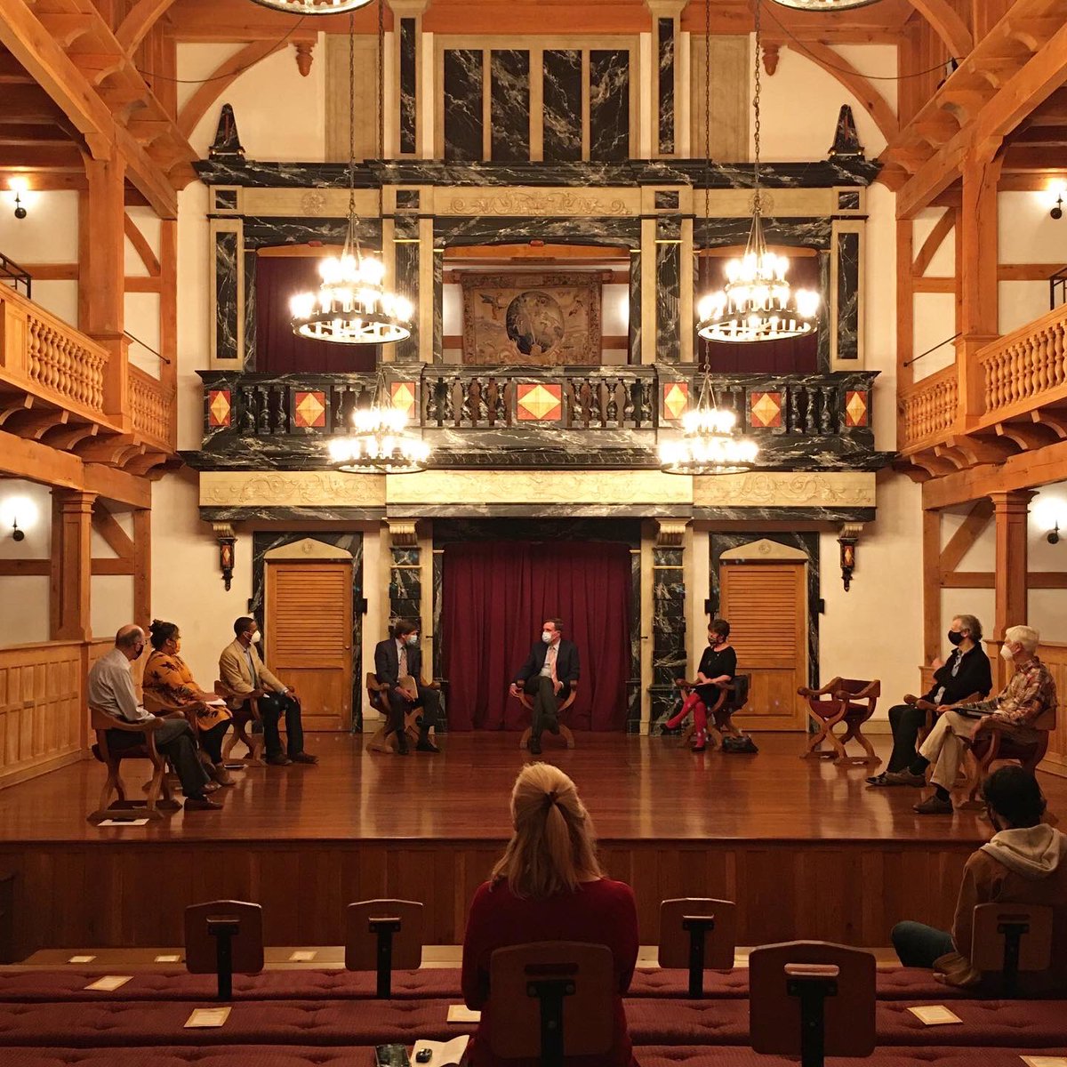 shakespearectr's tweet photo. ASC was proud to welcome @MarkWarner to the Blackfriars Playhouse yesterday alongside @SMF_classical to discuss the Senator’s plans to help the theatre &amp; live performance industry recover from COVID-19. #SaveOurStages #COVIDRelief https://t.co/z5TbMVkq8U