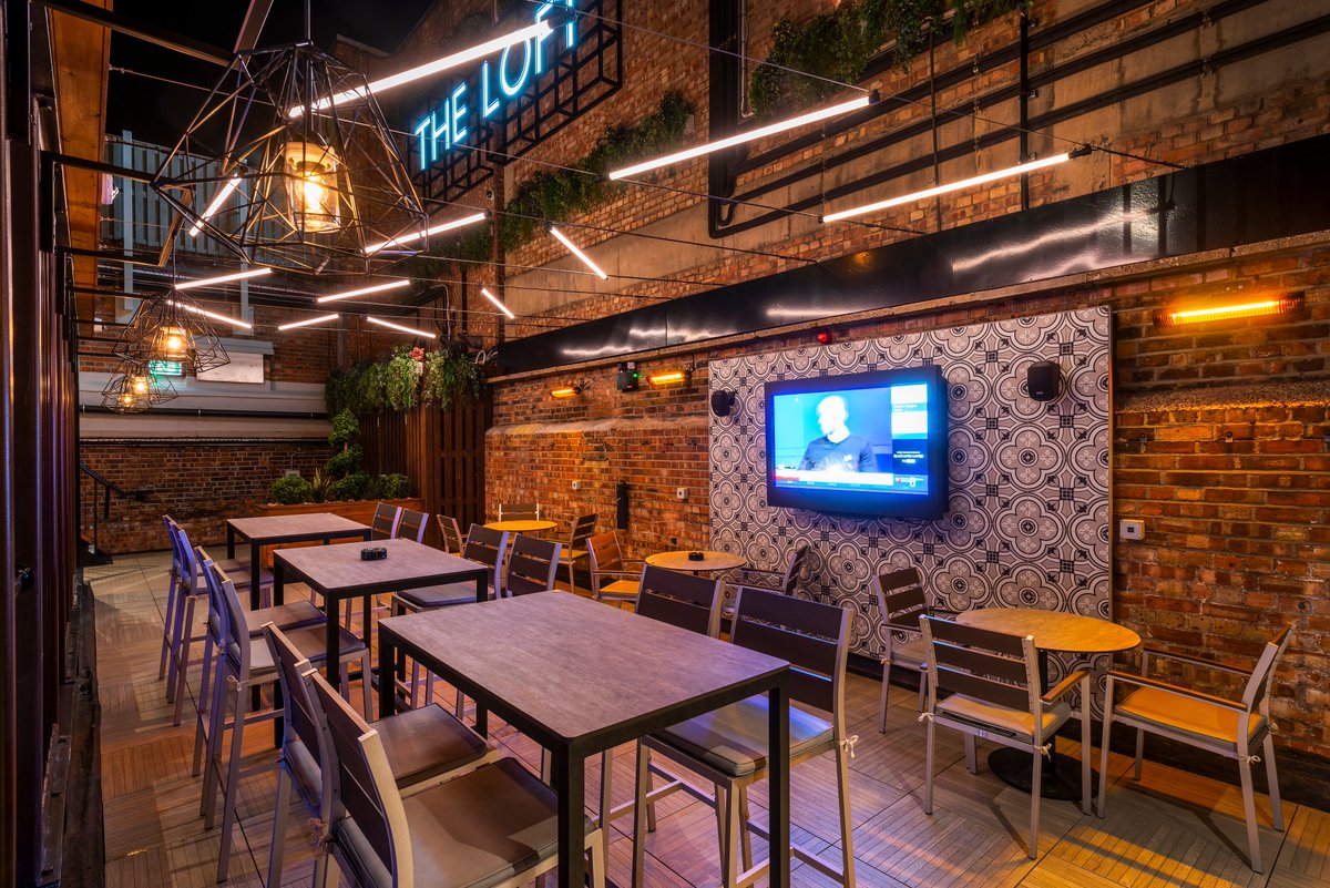 DesignatSource's tweet image. Our recent project The Loft provides a perfect solution to meet current Covid demands
Chic urban bar, outdoor Cinema, Shisha &amp;amp; Gaming terraces, offer shelter and warmth to customers regardless of the Great British weather!
#grosvenorvictoria #interiordesign #casinodesign #terrace