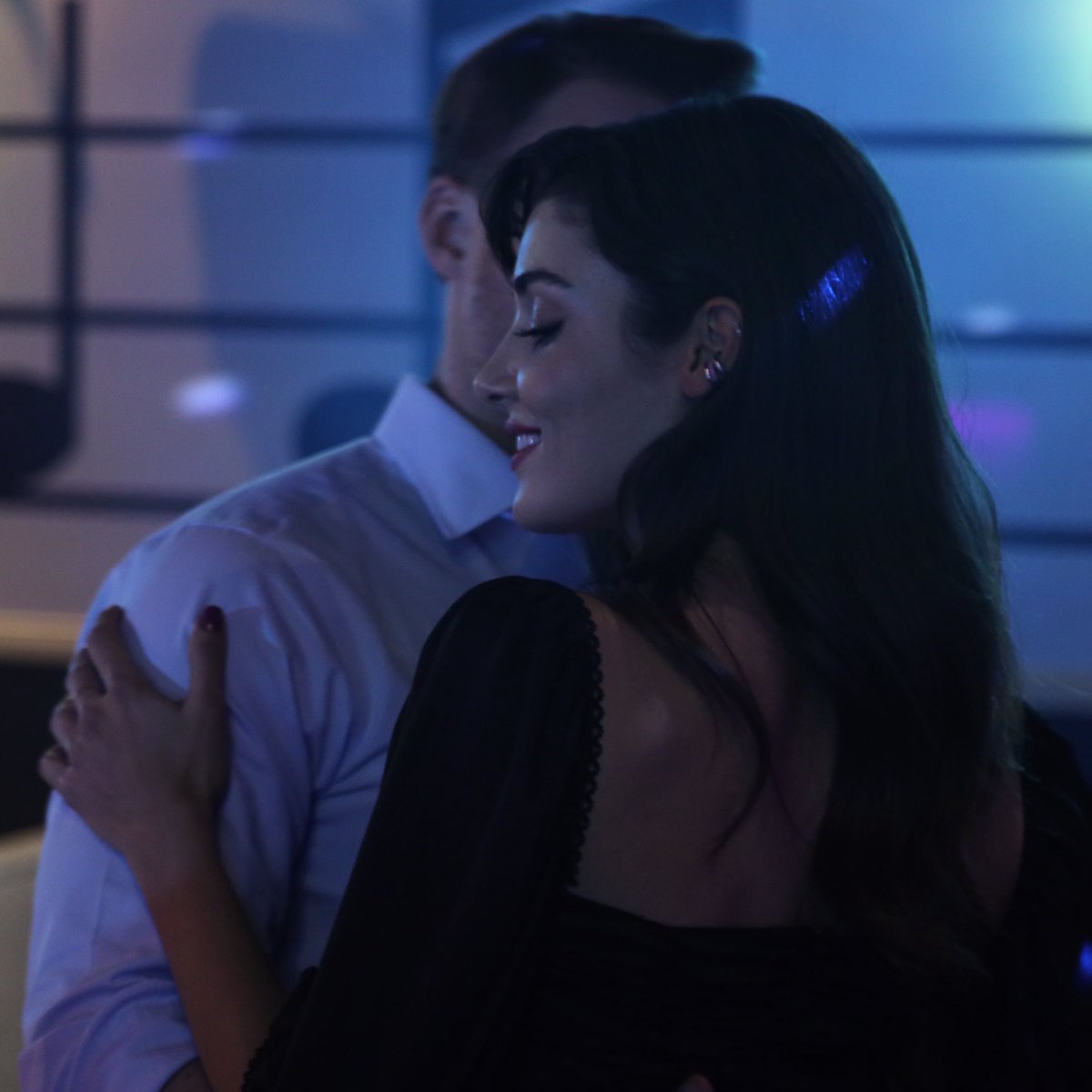 intensa98's tweet photo. Los shippeos que salieron hasta ahora:
#ayse
#fiay
#erfi
#fipir
#erdeng
y de todas formas nadie los supera 
#SenÇalKapımı https://t.co/U1vPiQ1igB
