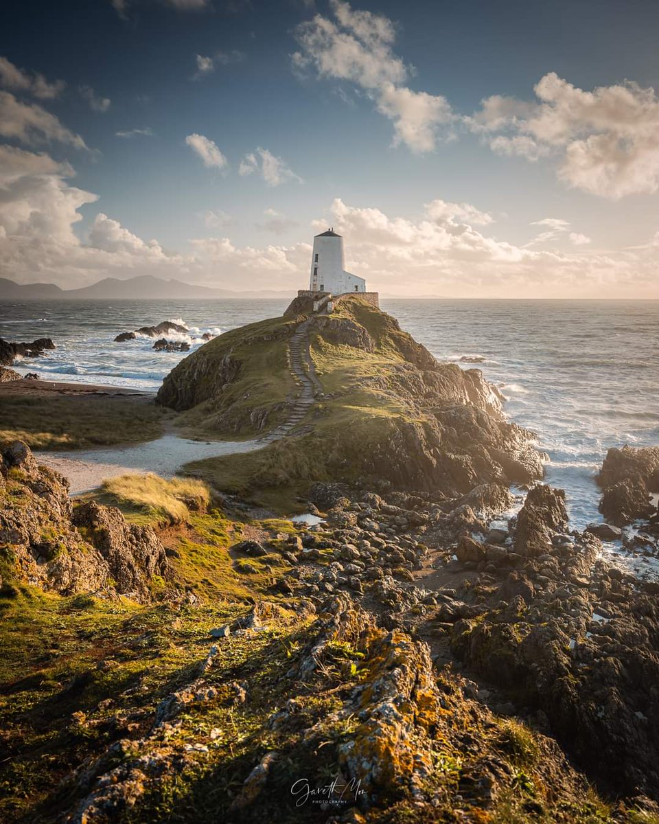 One from the weekend pit stop on the bike, no location name needed 
#ItsyourWales #anglesey #llanddwynisland