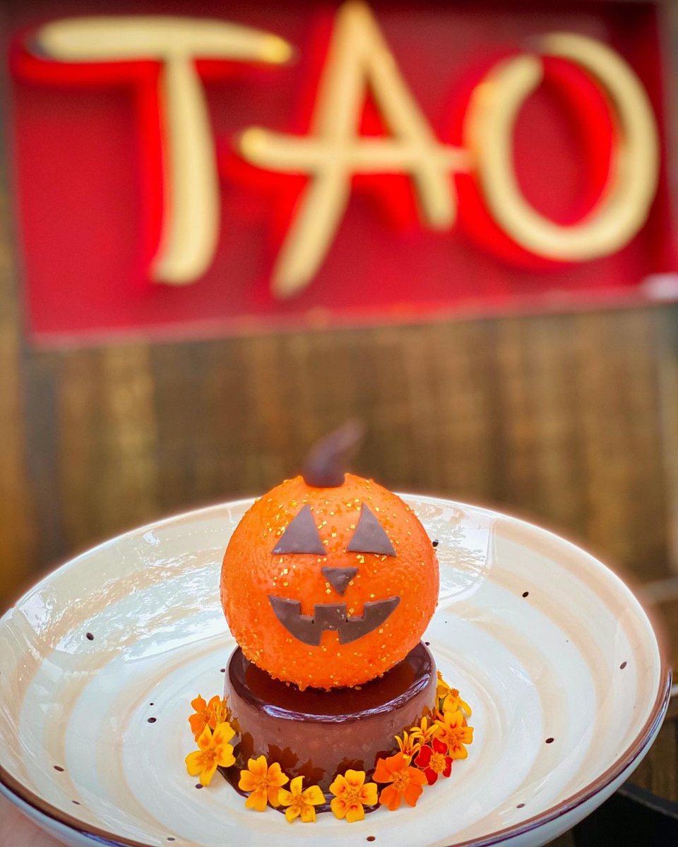 TAOdowntown's tweet photo. We have one more spooky special just for you! 🎃

Now until the end of the month, enjoy our Jack O’Lantern Cake! A chocolate layer cake with a chocolate pumpkin filled with pumpkin spiced cream cheese cremeux, pumpkin caramel and oat streusel 👻 https://t.co/5ADuTpc8qD