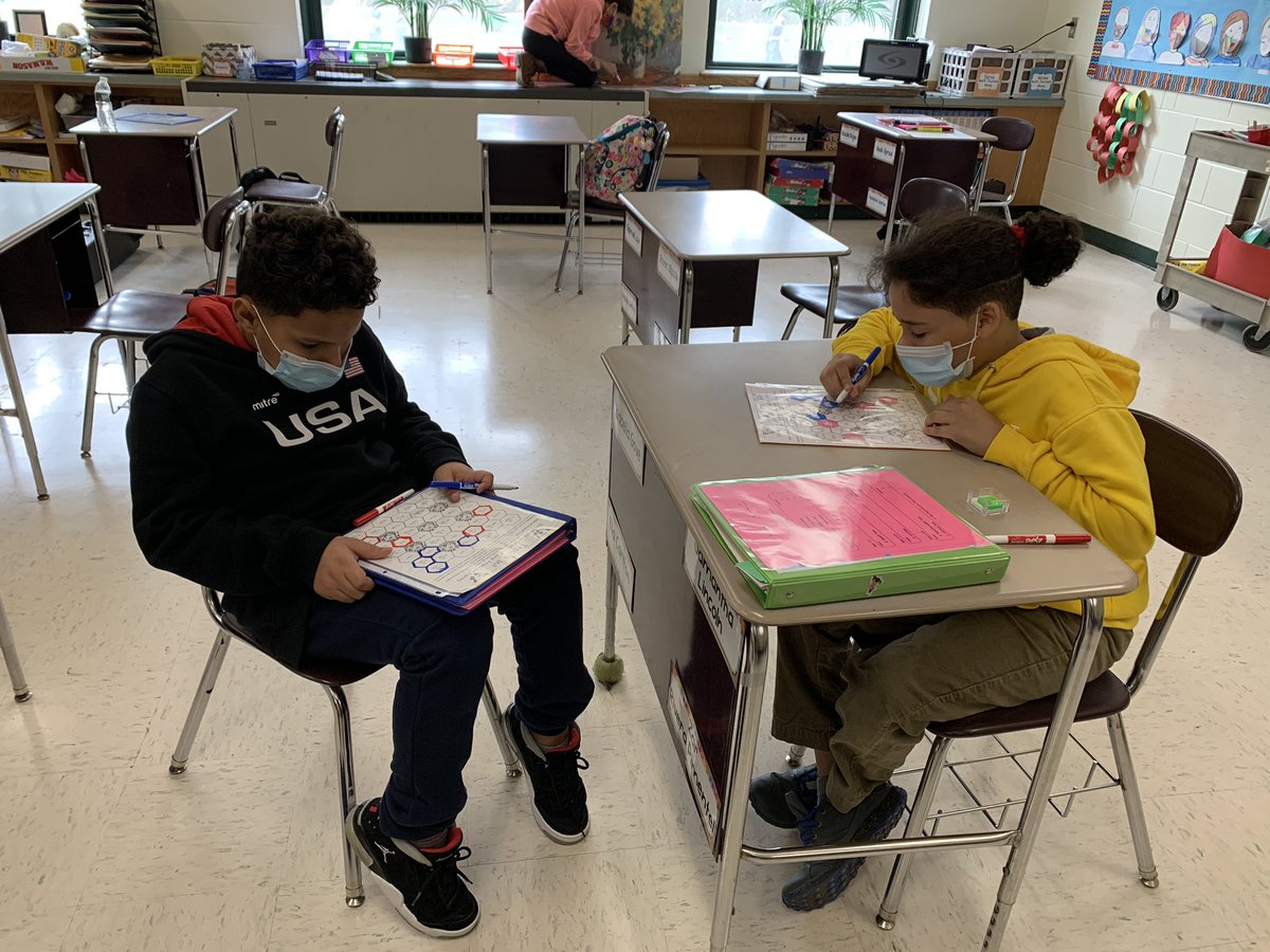 MrsFarrow3's tweet photo. #mathgamewins https://t.co/n9vnAlGOHC