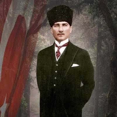 bilio_muydunuz's tweet photo. 29 Ekim sadece Cumhuriyet Bayramı değil, batıya da bir tokattır.
30 Ekim 1918de Mondros ile ülke işgal edildi.  Herkes bu tarihi unuttu  ama Atatürk unutmadı. 

Cumhuriyet ilan ederken verdiği mesaj şuydu;Yok etmeye çalıştığınız millet dimdik ayakta,

hem de sizden 1 gün önce..🇹🇷 https://t.co/4ENgsPJCOI