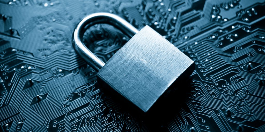 Dataminr's tweet photo. The need for collaboration between physical and cyber security teams has never been more apparent.
Read our latest white paper on how our clients are #rethinkingrisk and using real-time data to manage the increasingly complex security threats of 2020. https://t.co/2W366PYsyz https://t.co/aflKKHlNuN