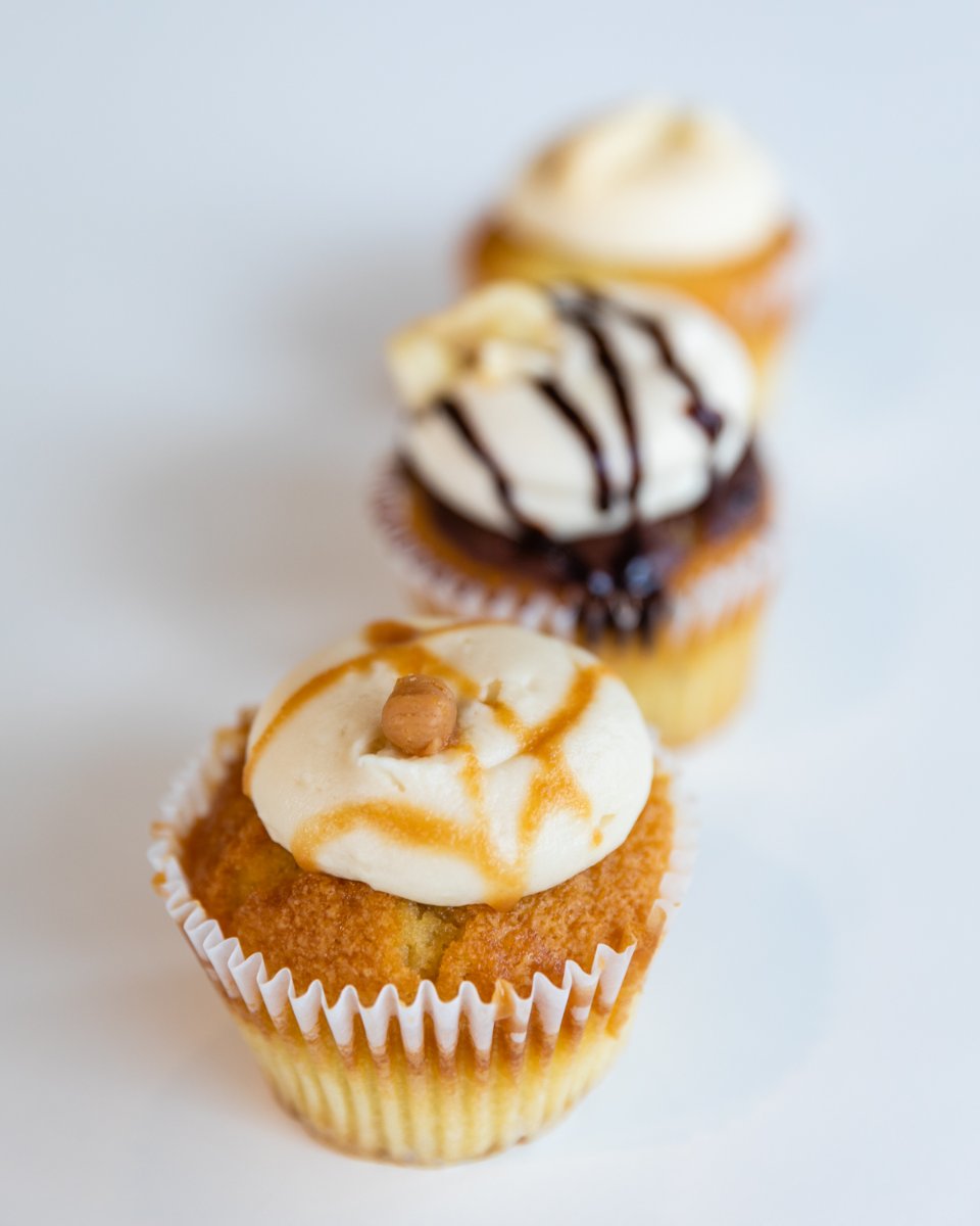 endulgers's tweet photo. Leave the candy basket at home this week because we've got the perfect treats right here! #cupcakelove #cupcake #atlantaeats https://t.co/qKHUiNSpI3