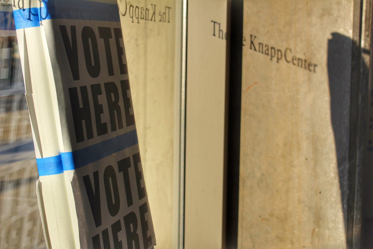 DrakeAllONE's tweet photo. #ALLDogsVOTE
The Knapp Center is covered in civic pride.
⏰9AM-3PM Today Only https://t.co/Jhg9cWoQvi