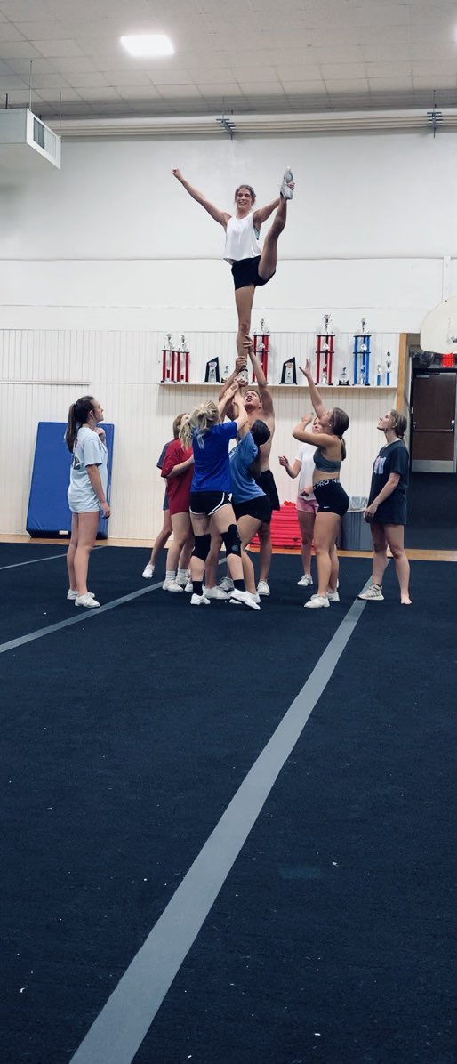 Senior week day 3🥰💛
Claire Smith is in her 2nd year on Varsity Cheer &amp; says her fav thing about Sandite cheer is “Creating friendships with people who I never would have met if I wasn’t apart of the program.” 🤍🌸💫🥰