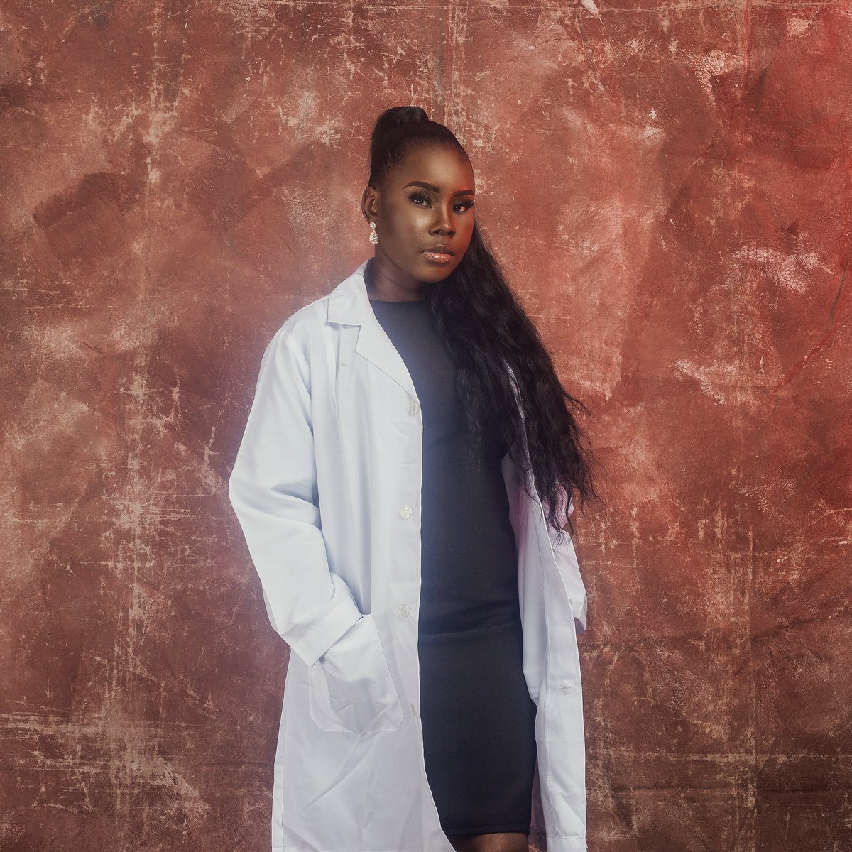 christineibiang's tweet image. Super Grateful. 
Decided to post these pictures since unilag has decided to postpone my convocation indefinitely.
#classof2019. Thank you Lord.
📸 : @Lumi_rexx