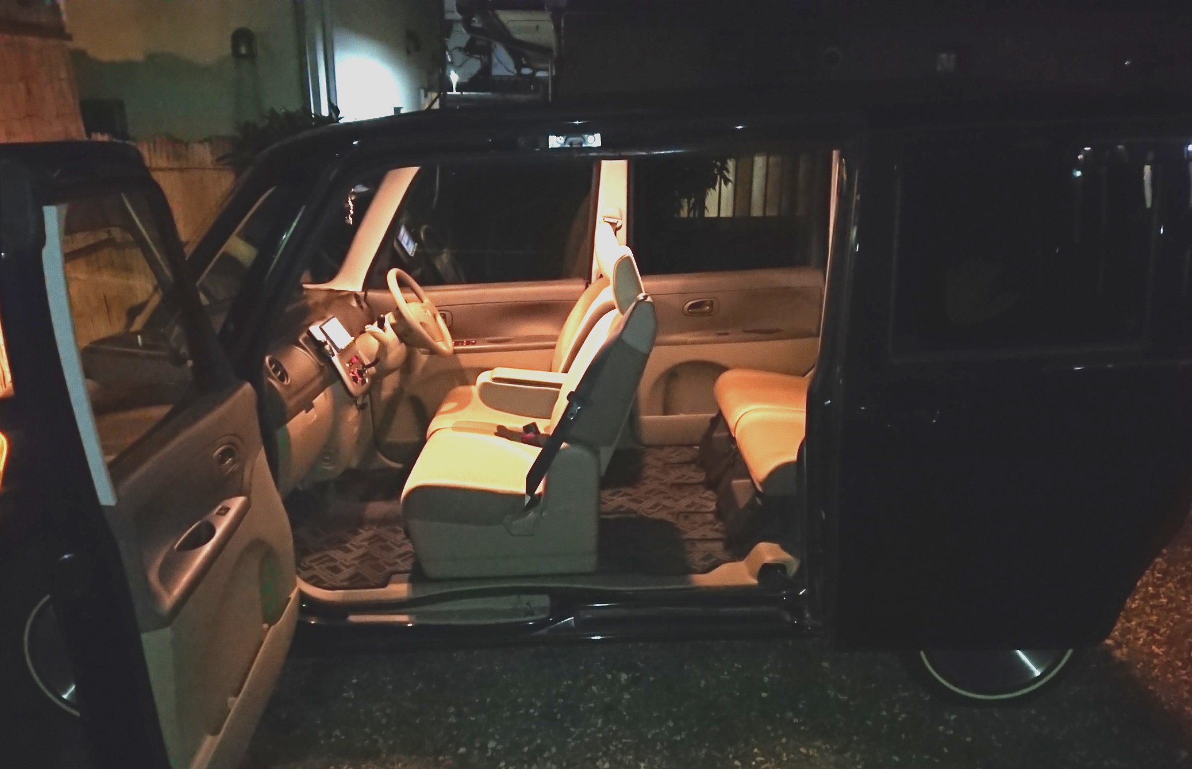 盛りだく En Twitter ダイハツ タント L375s 多彩なシートアレンジ ピラーレスで広々使える 車中泊とか余裕でできるよ ˊᗜˋ T Co 3mzyxs6qvp Twitter