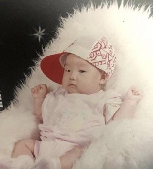 NoonaTaryn's tweet photo. Woke up to see this little dumpling all over my timeline this morning...the hat kills me! #babyyoongi https://t.co/ApHU1lVcHv