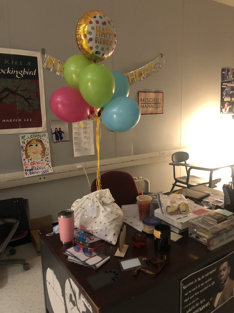 MsClintonSHS's tweet photo. I’ve got the best work wives 🥰 thank you💞 @Aiello205 @Sdh888 @BeaudoinBiology https://t.co/brqqg8zqCs