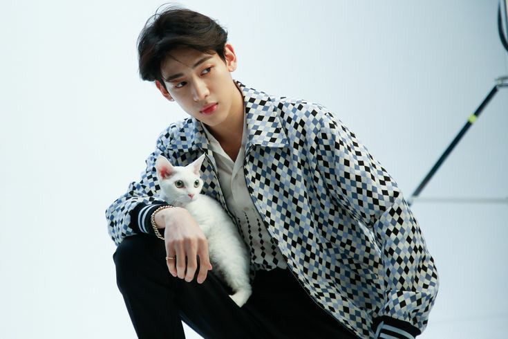 hashtagot7's tweet photo. hi our baby birds 🐦
"What are your favorite pictures of Bambam ? "
 ★
don't forget use tags:
#EKP_bestmaleseniors_GOT7 #GOT7 @GOT7Official https://t.co/O2q1S31x1x