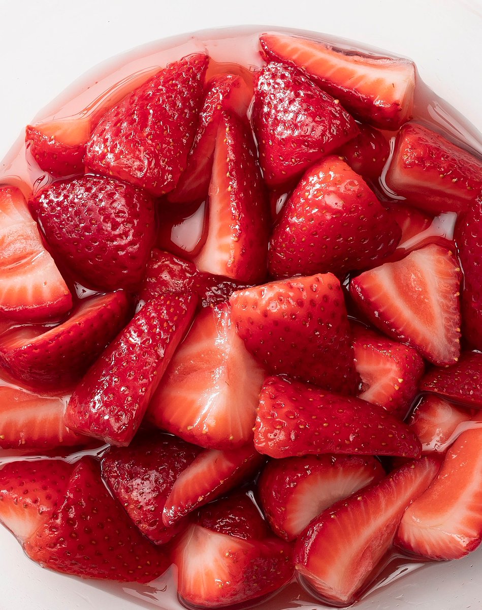 Just thinking back on Summer.
#AdamDeTourPhotography
#FoodPhotography
#Strawberries
#fruitsandveggies