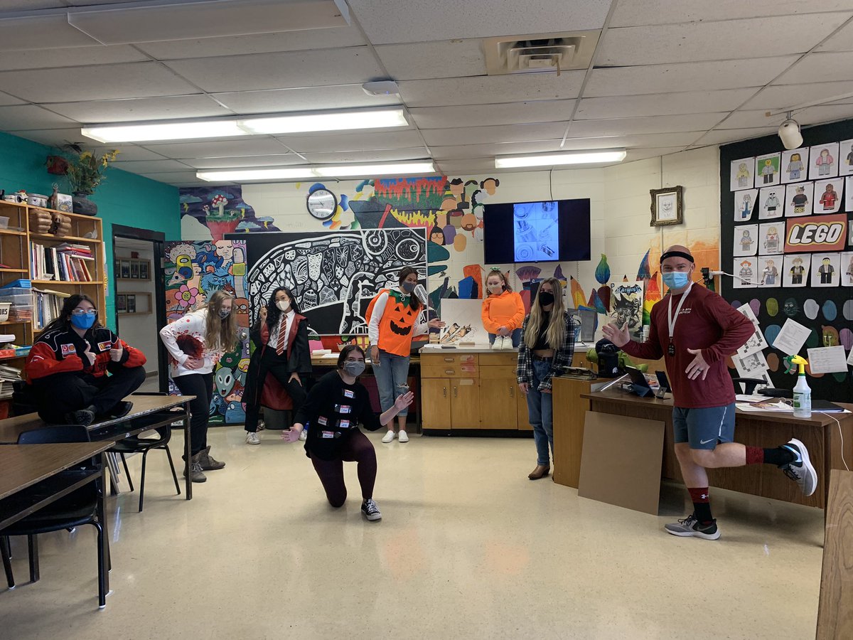 MrJeans's tweet photo. My amazing grade 11/12’s dressed up for Halloween today. Of course it’s a few days early because of cohorting, but it was great to have some fun again! #halloween2020 #costumeweek https://t.co/lJ7BXgSX1H