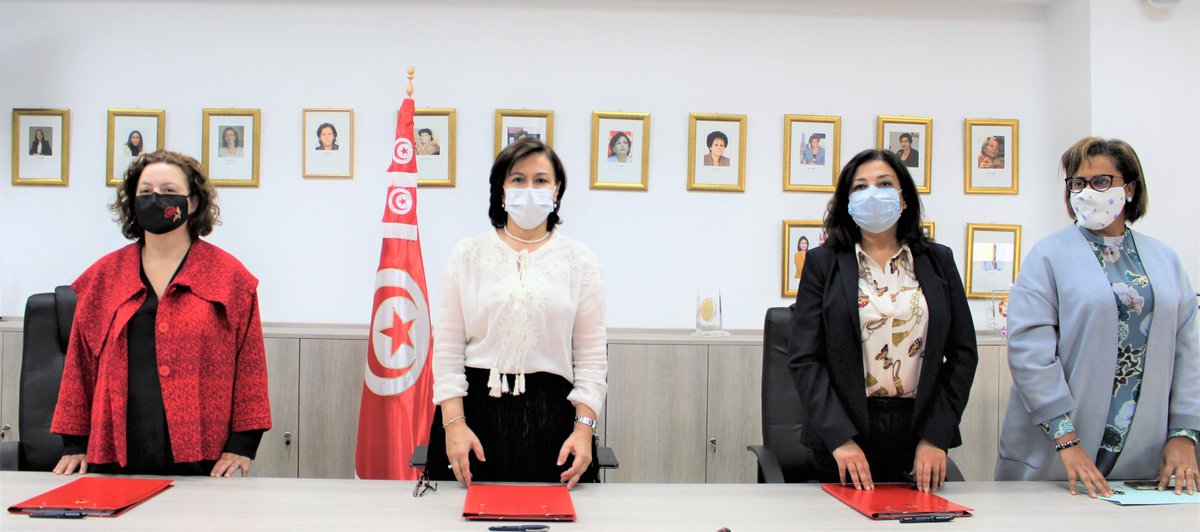 salhaj's tweet photo. Congratulations signing #MoU between 
#MFFS, @UNFPATunisie &amp; @UNDPinTUNISIA 

@MhamedKrichen @ASteiner @Atayeshe @ShabanehLuay @MWahbaUN @SarahMPoole 
@PNUDAlgerie @UNFPAAlgeria @BlertaAliko 
@steveutt @ACRundp @Tunisgender @TnPresidency 
@tounsiahourra @unictunis @tunpost 
1/2 https://t.co/o4e9iQtqEd