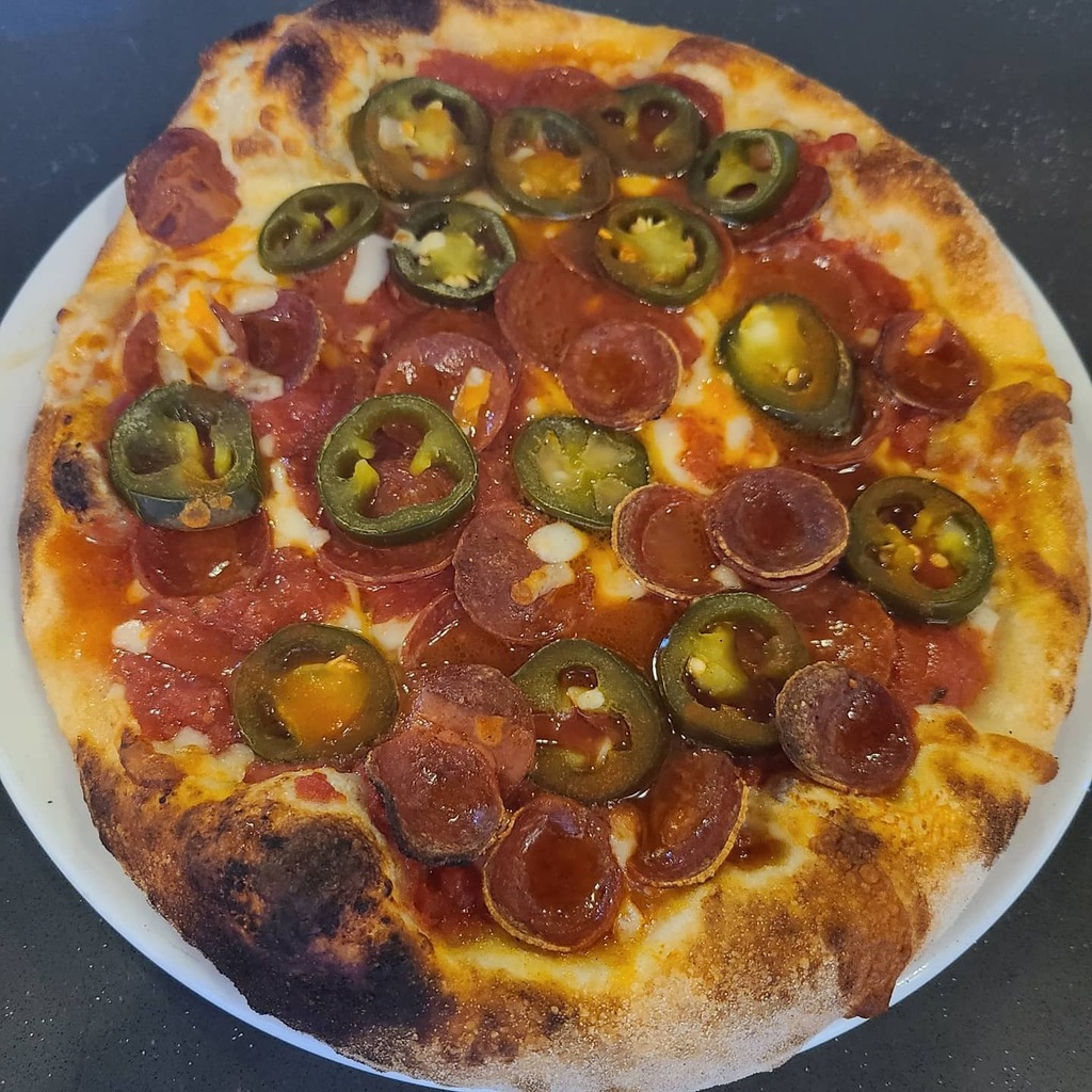 TIPsBrampton's tweet photo. It's a spicy kinda day.
.
.
#italianfood #foodporn #Italian #bestinbrampton #Brampton #pizza #ciboitaliano #calabria #calabrese #cucinaitaliana #tegliaromana #teglia #woodfiredpizza #newyorkpizza #rome #imadoughboy #instapizza #pasta #panino #paninoteca https://t.co/JowxR9SZtO
