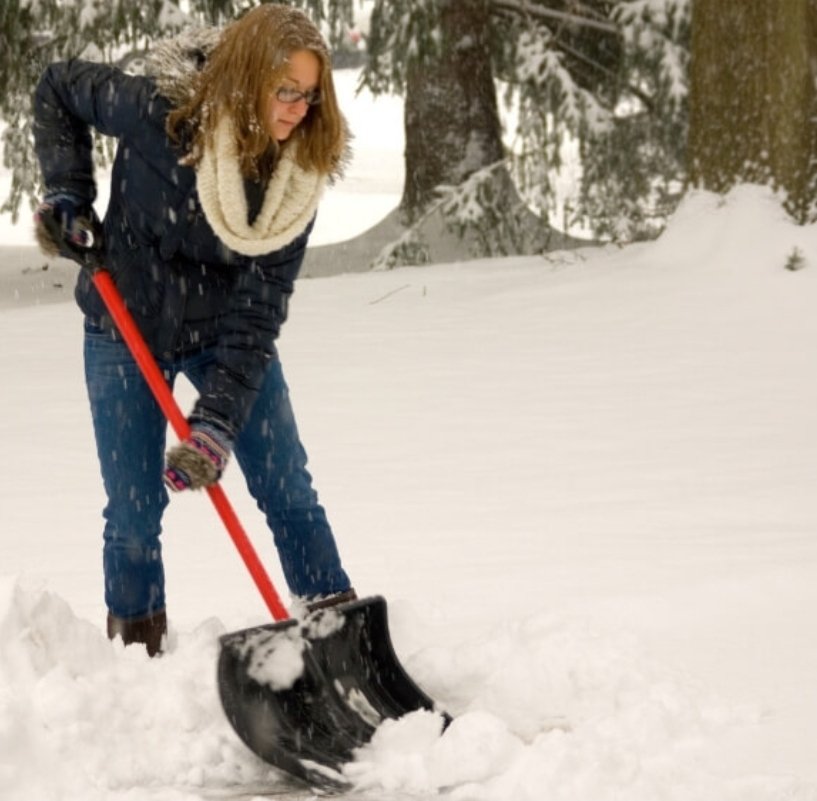 Wondering if you should shovel snow when pregnant? Follow these helpful tips to keep yourself safe and warm if you're shoveling snow during pregnancy. #snow #snowstorm #winterweather #pregnancy https://t.co/cjGYDSVOXU https://t.co/xQjEKDLrQt