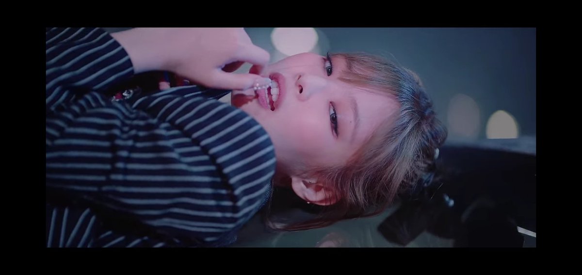 lextasy__'s tweet photo. BEHIND THE TWEETS - Chaennie au

Jennie is secretly in love with Chaeyoung &amp; is lowkey frustrated that she's been paired with others except her. So she secretly bought an android phone and created a fan account that talks about her unsaid feelings. https://t.co/Q9nrRWJitJ
