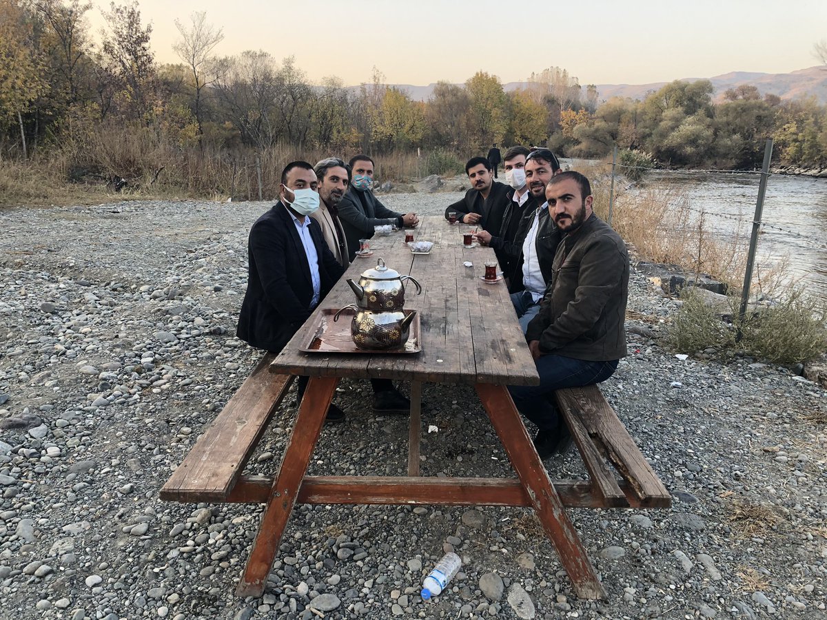 KarsEBS's tweet photo. Digor ilçe teşkilatımızla buluştuk yeni başkanımız @caferozturk76 ve ekibine hayırlı olsun diyoruz.yeni yönetim kurulumuzun sendikal anlamda farklı bir tarz ve heyecan ortaya koyacağına eminiz.tebrik ediyor,başarılar diliyoruz.
@FevziCelebidir
@toptas_ihsan
@KarsEBS
#KarsEbs https://t.co/ExC8G0kCTL