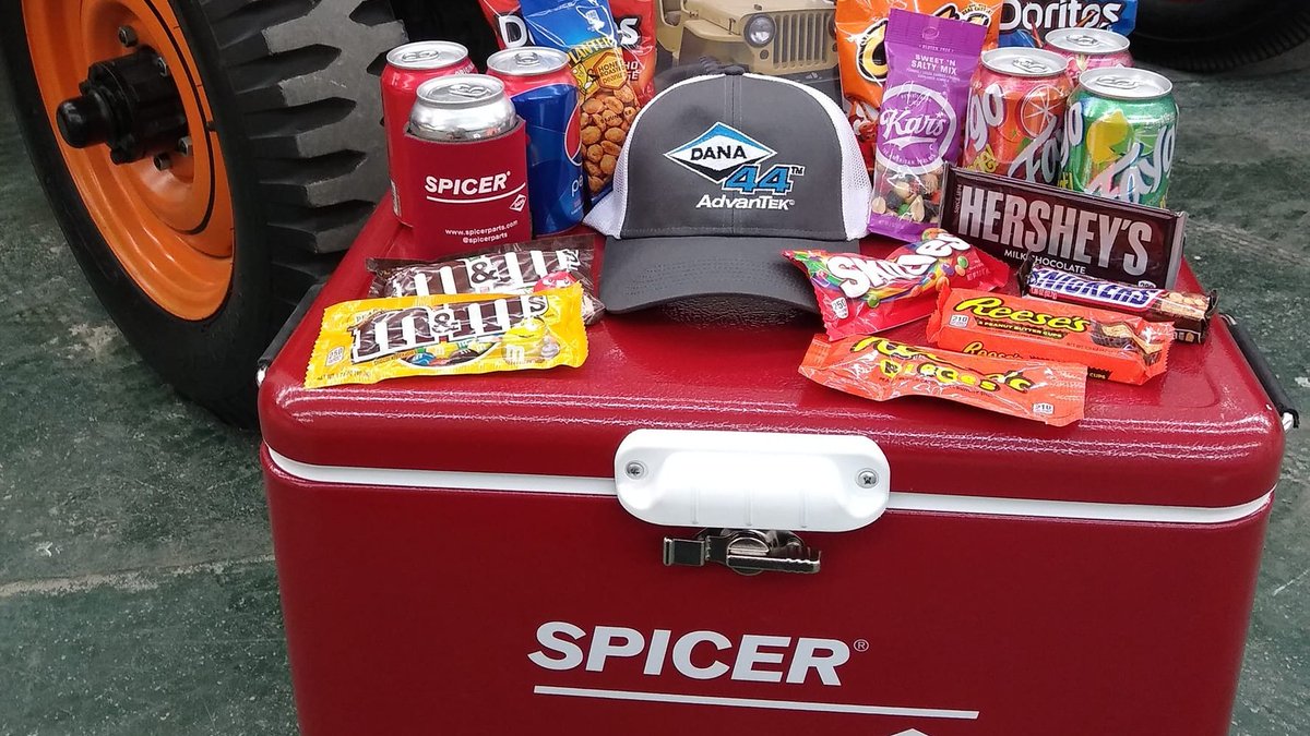 spicerparts's tweet photo. Michigan area Spicer fans, check it out -- @the4x4museum is hosting a #Halloween scavenger hunt with prizes provided by Spicer Parts. The event is free and open to all ages. Visit their FB page for all the details! #livethespicerlife #teamspicer #4x4museum #offroadmuseum https://t.co/BwUqe1XaM2