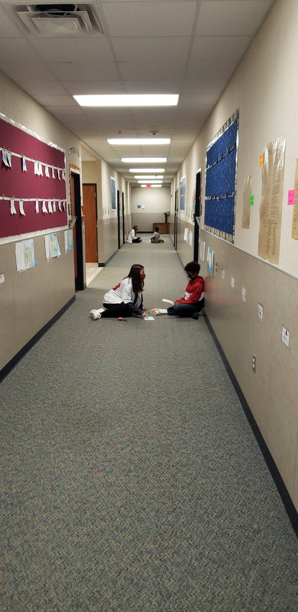 We love our Boyd PALS!!!  Our Colts are so excited to learn from these exceptional high school students ♥ #MISDLivesKind #MinshewStrong