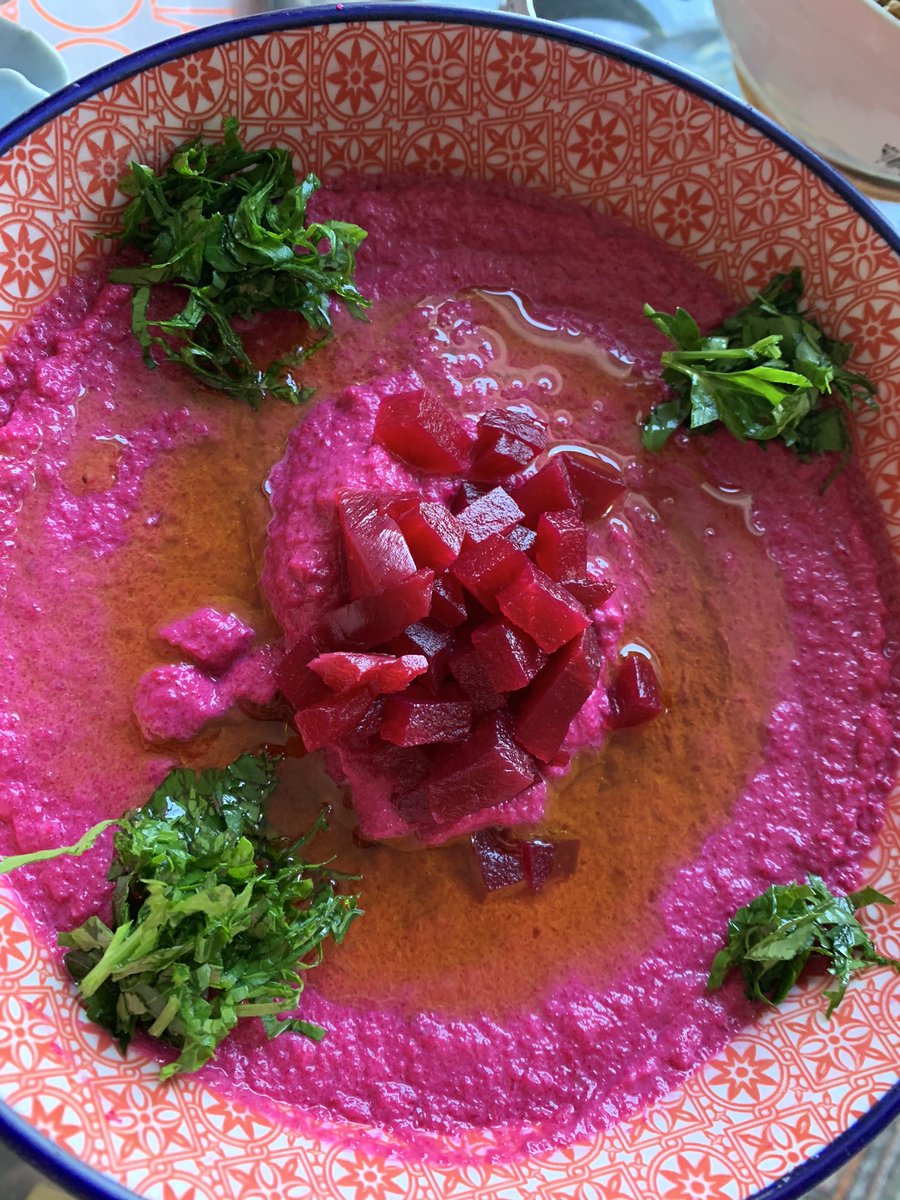 FridaAnbar's tweet photo. À chaque jour son #moutabal !   #cuisinelibanaise #amour #Liban https://t.co/Il8nHd4eAd
