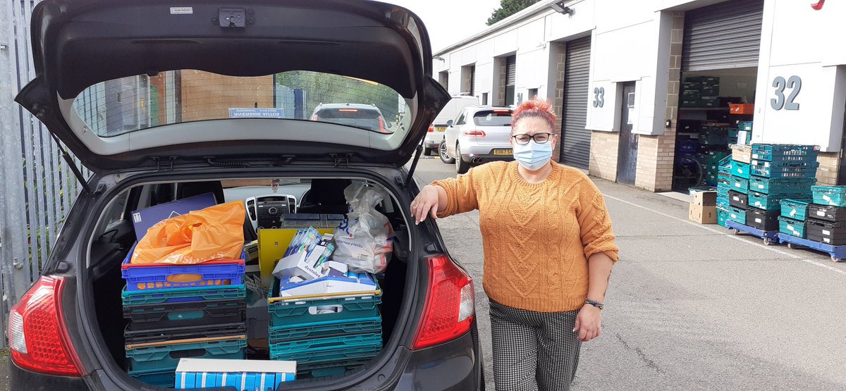 LScordis's tweet photo. Dropping off food and toiletries to the @colchfbank for GO4 @pepidepiter 

Still feeding hundreds of families and giving back https://t.co/GaevrBouJD