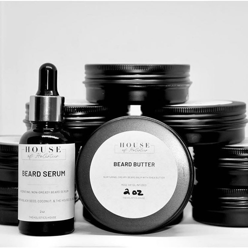 holisticshouse's tweet photo. Good morning to the Bearded Kings out there🧔🏽👑 if you haven’t tried our beard products yet you’re truly missing out! They moisturize/nourish both the beard &amp; skin to treat/prevent razor bumps, ingrown hairs, &amp; irritation. As the holidays approach this set is a great gift idea🎁 https://t.co/GZVj41xnIm