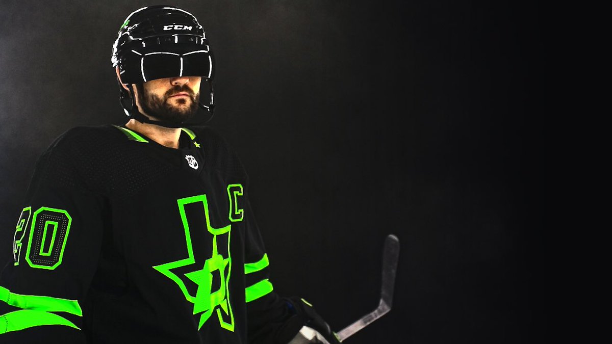 FanDuelSN_SW's tweet photo. Yeehaw 🤠

#GoStars | @DallasStars https://t.co/fXofWJqz79