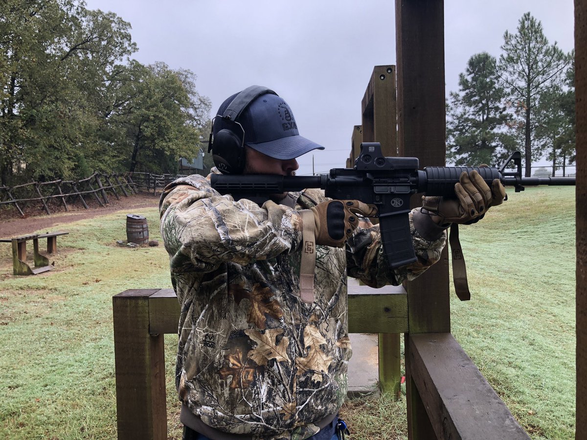 DrewFishBand's tweet photo. Took a break from songwriting with @DustinSonnier, @TommyConners, and @rogerbrownsongs yesterday to hit a couple targets. 🎯 https://t.co/dfWwgM7Abt