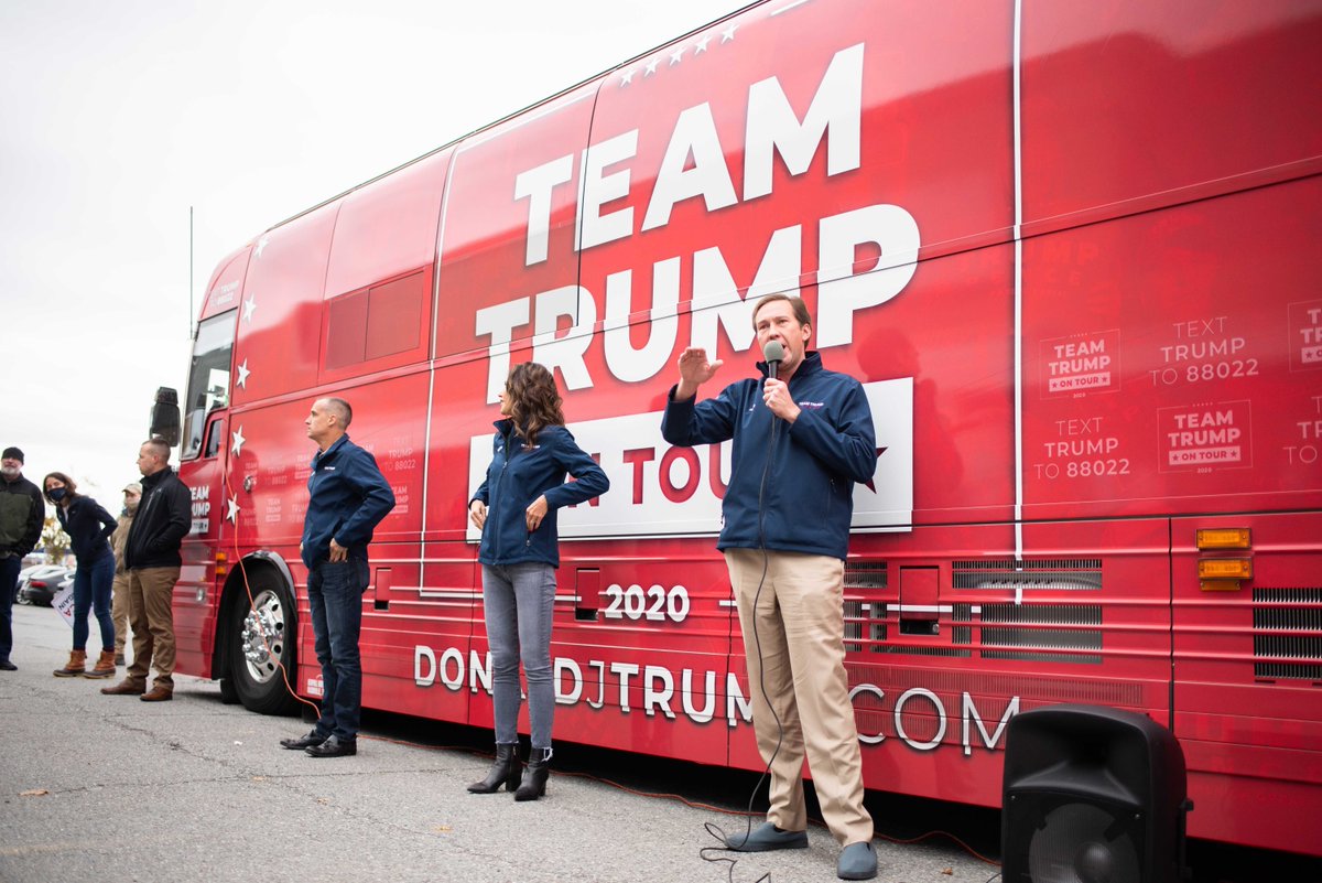 TeamTrumpOnTour tweet picture