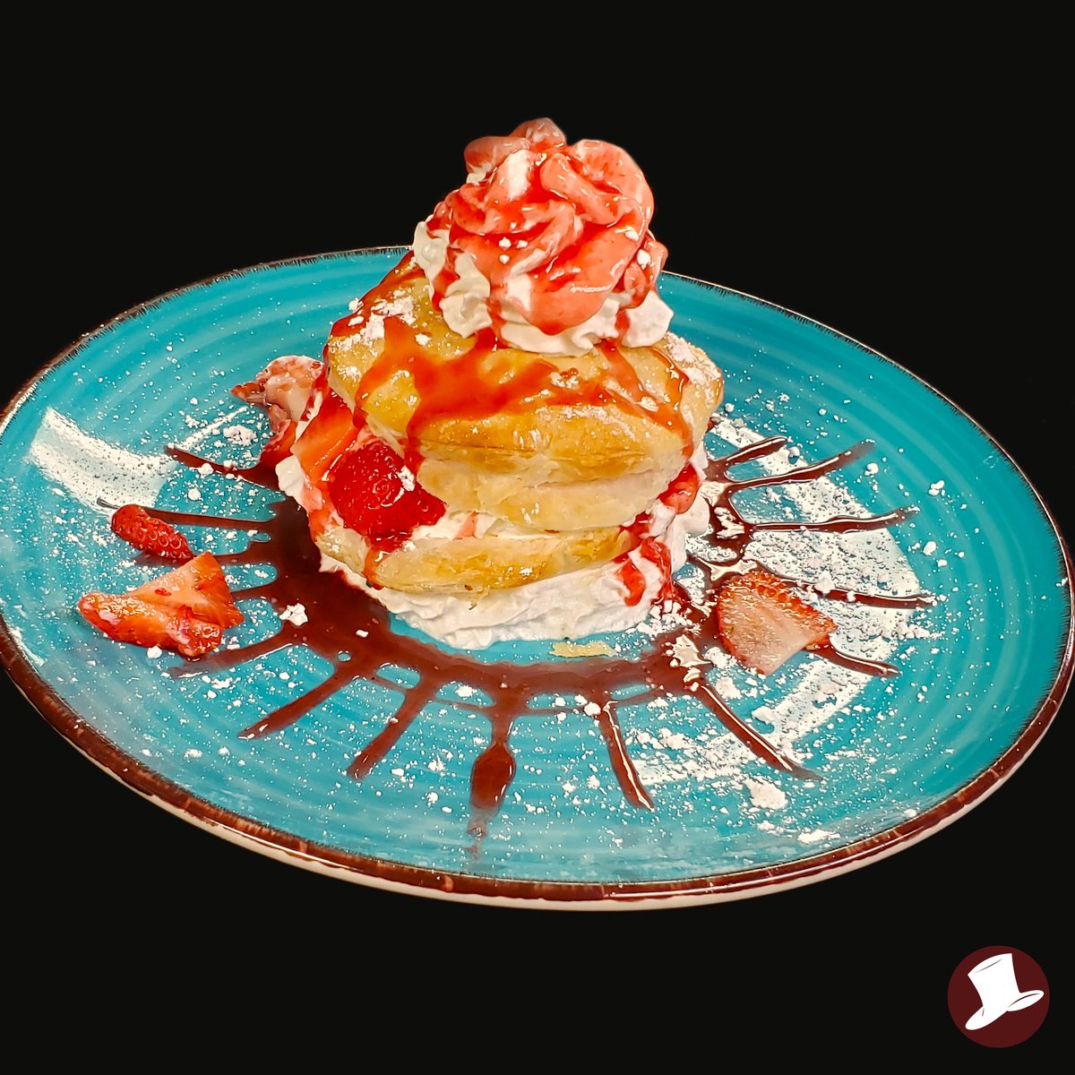 WellingtonBleus's tweet photo. Strawberry burger #pastry #dessert #foodporn #food #burger https://t.co/G8pmUq5JJr
