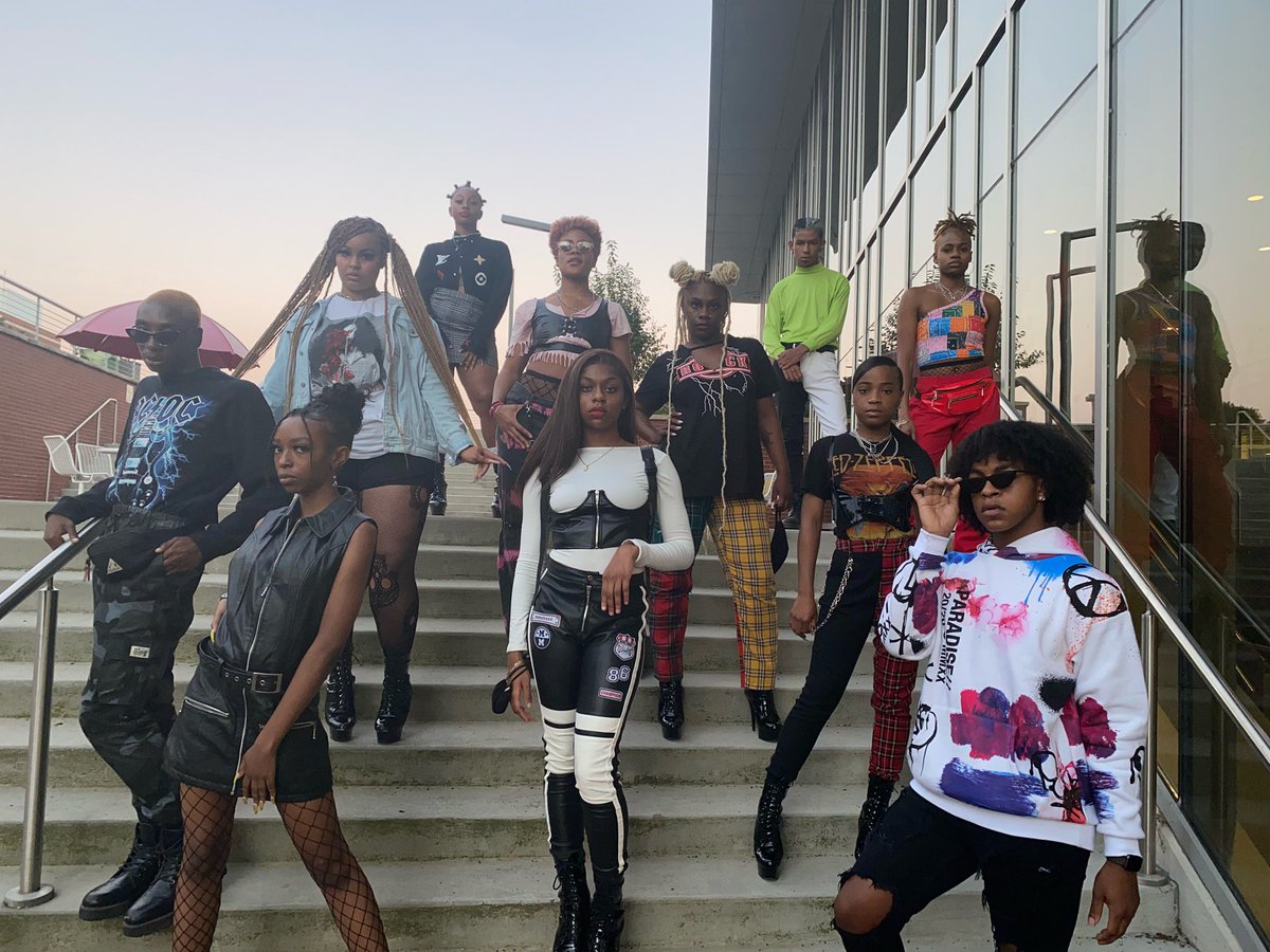 emt2001_'s tweet photo. DAY 2: Rock Out, Pop Out 💥

Make sure you catch the new legs again today in front of the cafe @ 1pm and 6pm ‼️‼️‼️

#WSSU #models #epiphany #blackmodels #hbcu #hbcupride https://t.co/8z0p7ESxwj