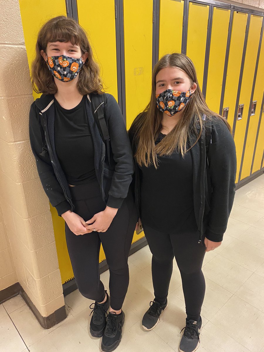 CouncilHth's tweet photo. More twin day pictures! If you have any pictures, please share them!! @hthtigers #spiritweek #nlesd https://t.co/GFMuF632CL