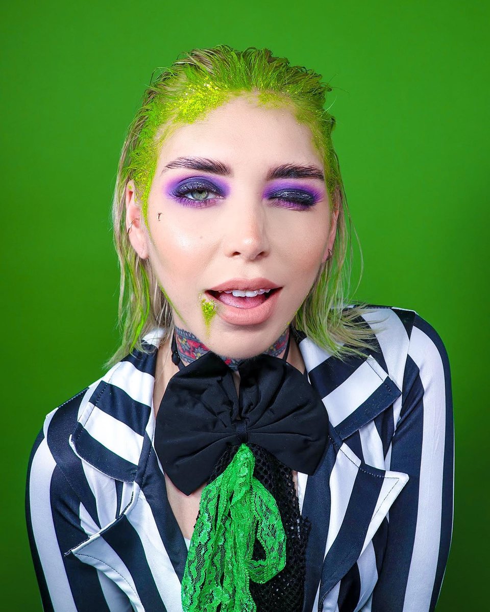 purcosmetics's tweet photo. BEETLEJUICE BEETLEJUICE BEETLEJUICE! Our Fully Charged Mascara and Primer are the perfect pair to complement your undead looks this Halloween @dodgygrl ⁠
⁠
#purbeauty #halloweenmakeup #cleanbeauty #vegancosmetics #crueltyfreemakeup https://t.co/GX6OLb7YPu