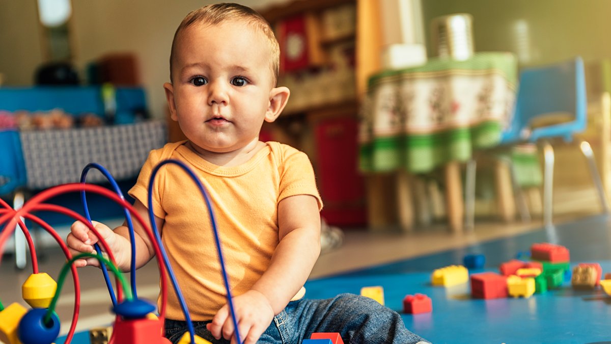 UCLAMCH's tweet photo. Are you sending your kid to a child care center? It may be safer than you think.
Dr. Nava Yeganeh, a pediatric infectious disease specialist at #UCLAMCH, explains a study that shows child care centers don’t drive infections. ➨ https://t.co/9FpQ0KyOvf https://t.co/ysI1vA88b3