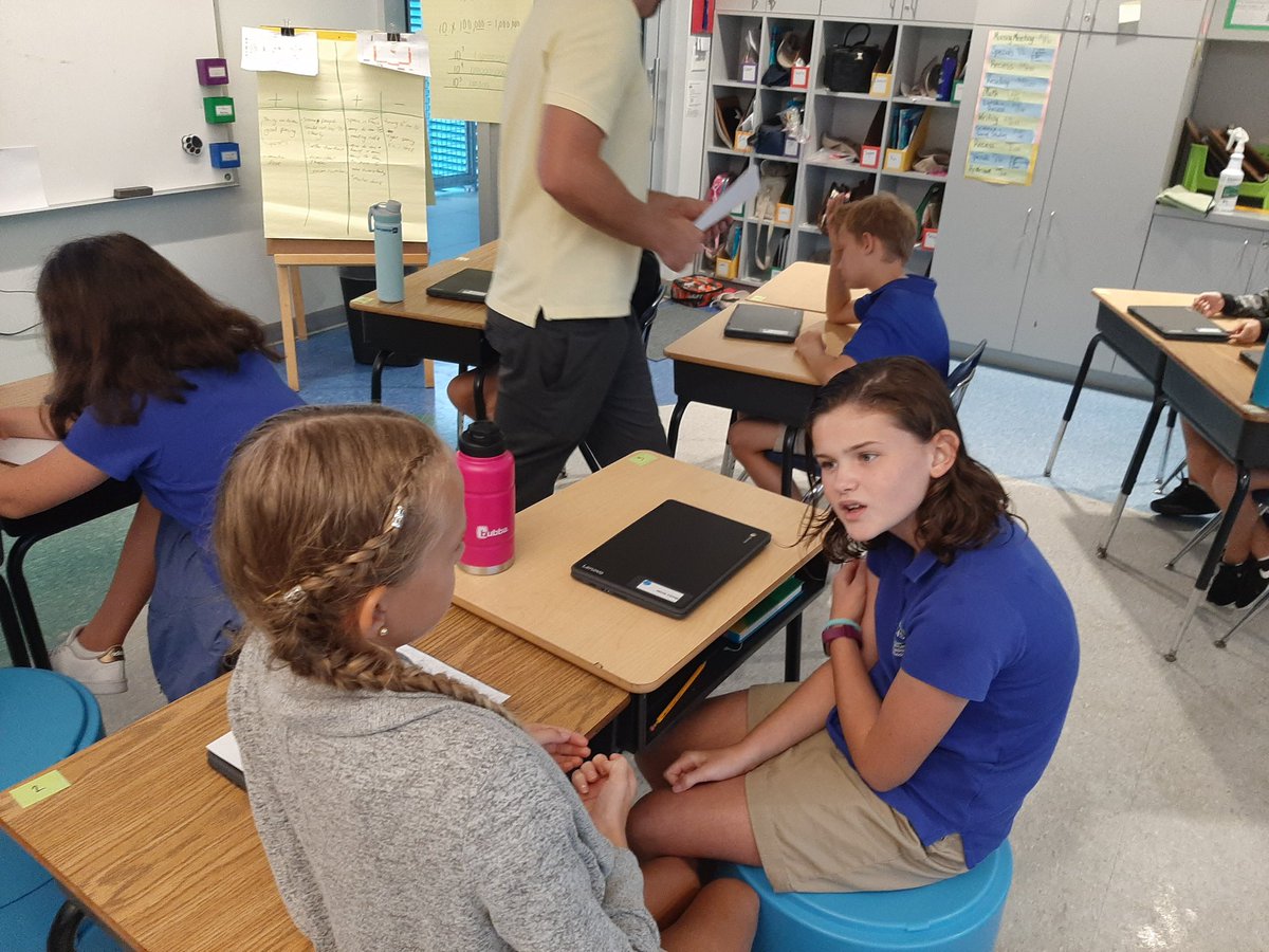 MisterBen20's tweet photo. Partnership! Grade 5 students collaborate daily...sometimes with some of our youngest students. #CISinspires @MrMeinen https://t.co/VH0b4ZX4Ws