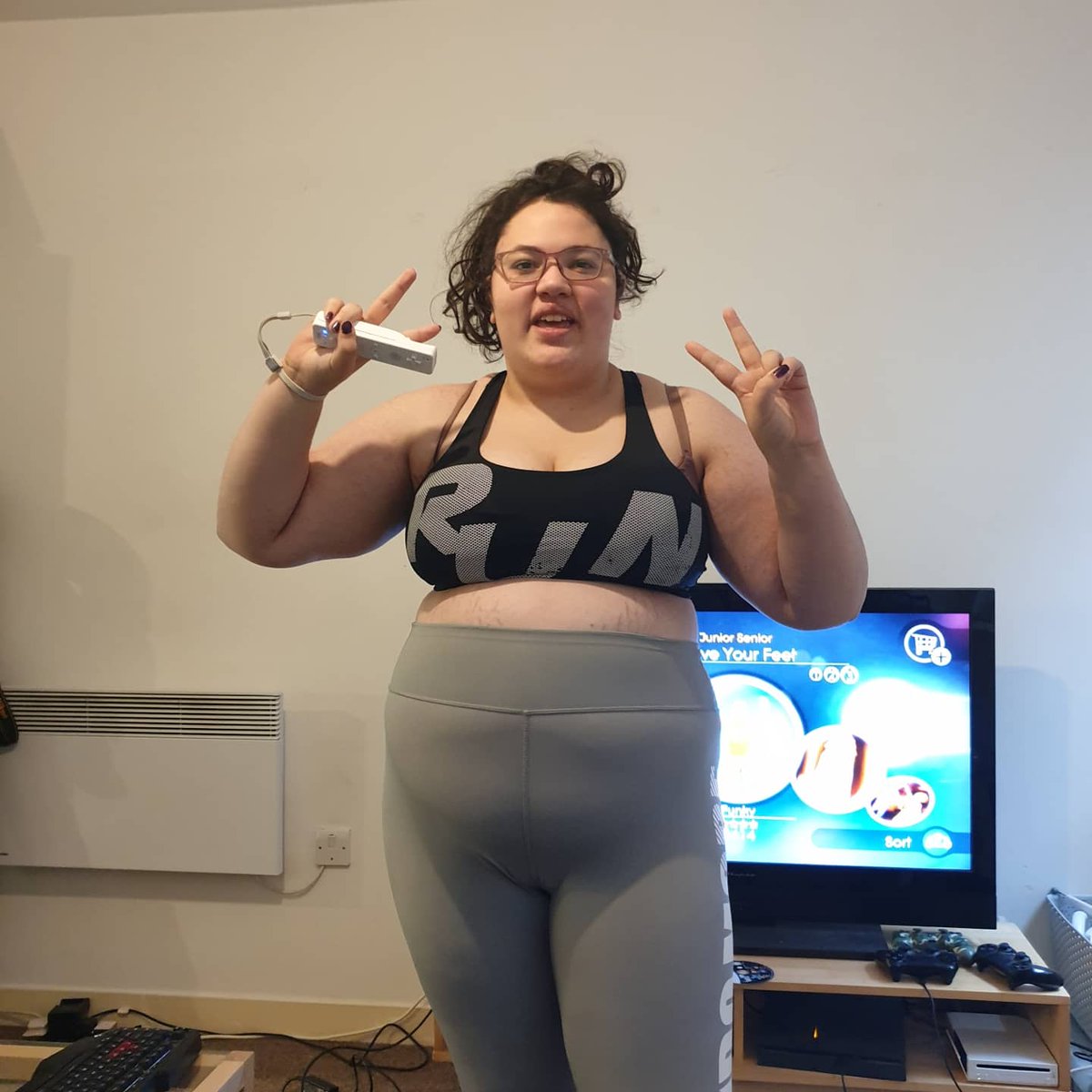 journey_ella's tweet photo. Just finished working out with Just dance 2. It's the second day of this and actually enjoyed exercising 😄
My hair's a mess, I'm sweaty and I look horrible but that's #exercise .
#fitness #FitnessMotivation #plussiz #plussizefashion #lovemyself #nomakeup #healthylifestyle #body https://t.co/8Mquav8fGN
