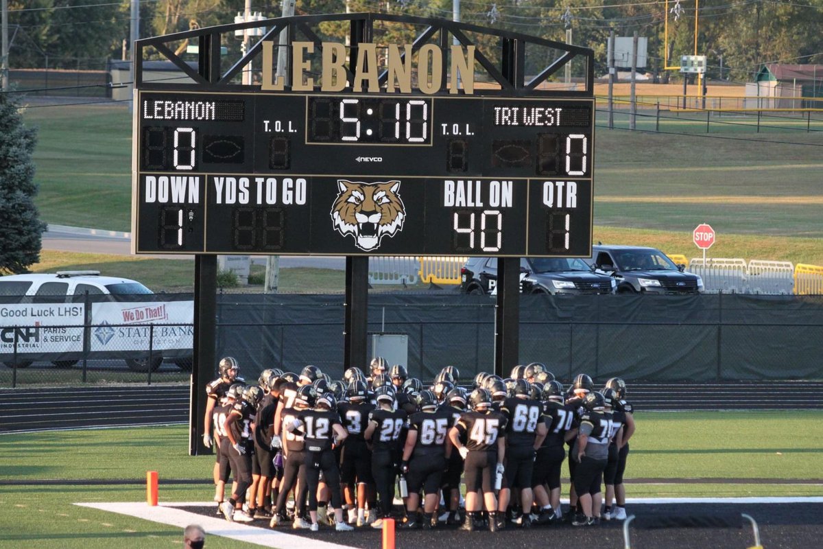 LHSrolltigers's tweet photo. SECTIONAL ROUND TWO! CAMO NIGHT THIS FRIDAY VS WESTERN @ HOME! https://t.co/jZwaPFEDfI