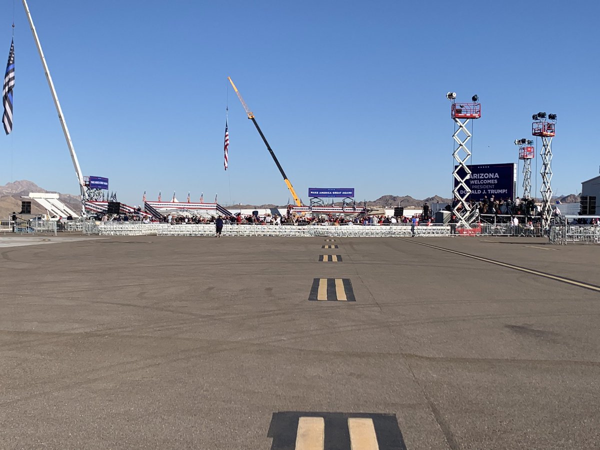 A look at the  @realDonaldTrump rally  @Airport_IFP. Supporters are coming and and finding a seat. The event begins at noon  #8NN – bei  Laughlin/Bullhead International Airport (IFP)