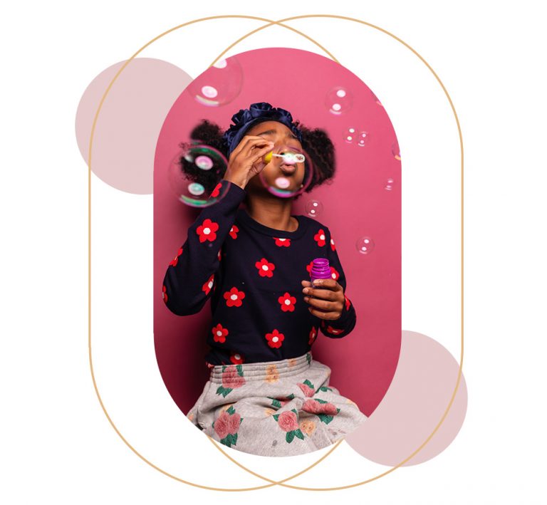 MiniAdornKids's tweet photo. Taking dressing up at home to a whole new level thanks to @alexandalexa!! 
💕👗👓💓 https://t.co/kHovSQ7cEO 
📸 by @Adorngirl https://t.co/UjW909ieR4