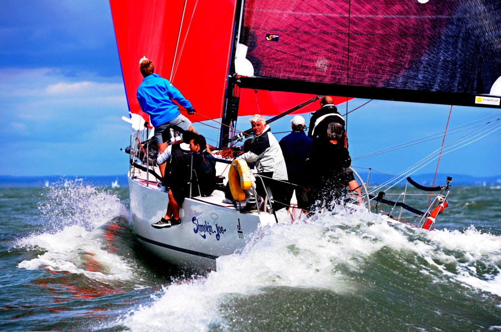 ultimatesails's tweet photo. You are one click away from finding out all you need to know about racing sails from Ultimate Sails https://t.co/AE0Ne1xhG7
#sailing #saildesign #yachtracing #ultimatesails https://t.co/Bl9sSX4HzY